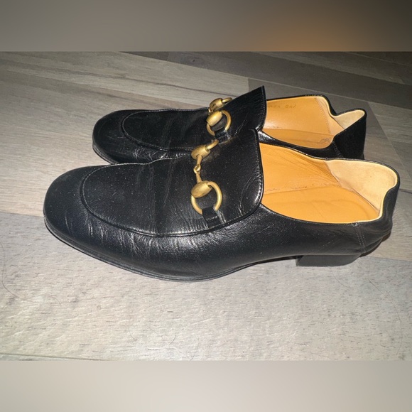 GUCCI womens Brixton loafer (37.5)